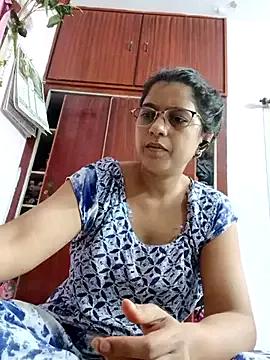 Photos of thanusi_2 from StripChat is Freechat