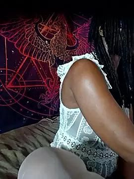 TheeVENUSNoir from StripChat is Freechat