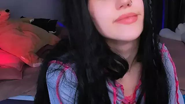 Try our girls live displays and explore the company of endless strippers, with beautiful physiques, vibrating toys and more.