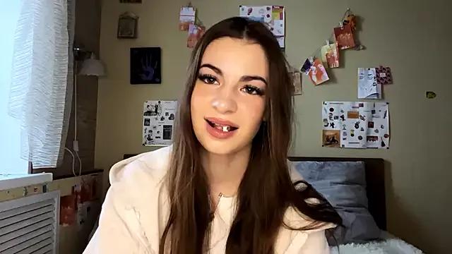 TheRealAnna from StripChat is Freechat