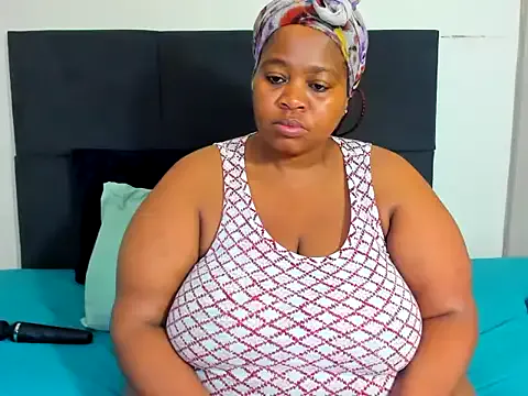 Avatar of ThickLeeyanaXX