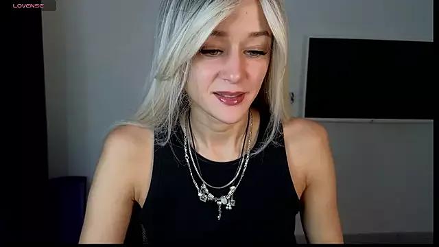 thief_of_hearts from StripChat is Freechat