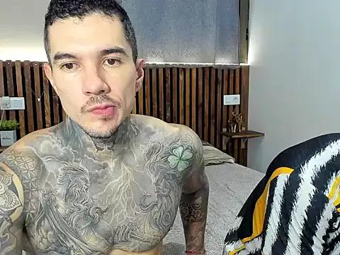 Photos of ThomasYMason from StripChat is Freechat