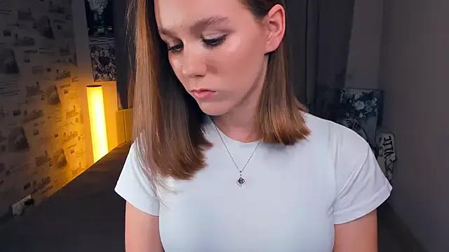 Try our girls live displays and explore the company of endless strippers, with beautiful physiques, vibrating toys and more.