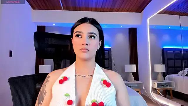 Tifanny_Jhoson from StripChat is Freechat