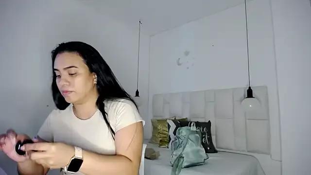 Try our girls live displays and explore the company of endless strippers, with beautiful physiques, vibrating toys and more.