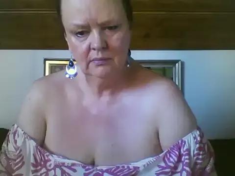 TiffanyMature from StripChat is Freechat