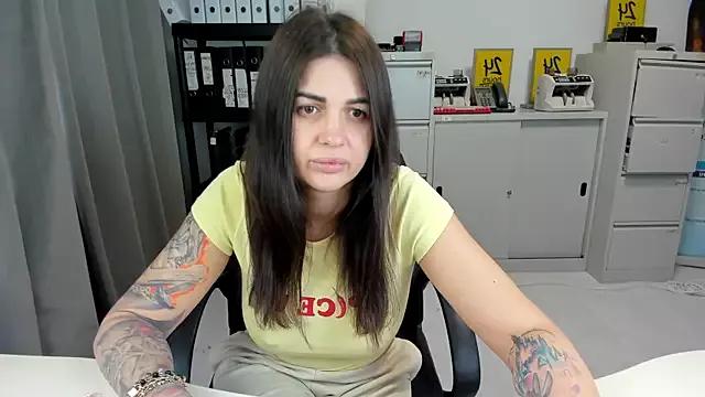 TiffanySweet from StripChat