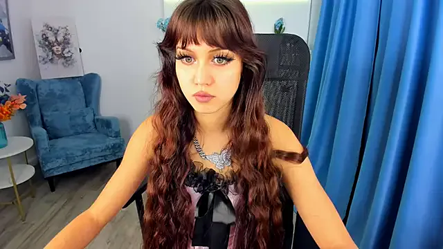 TiffanyYounge — I want a new bag