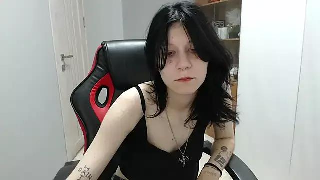 TinaQuiin from StripChat is Freechat
