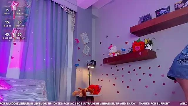 Try our girls live displays and explore the company of endless strippers, with beautiful physiques, vibrating toys and more.