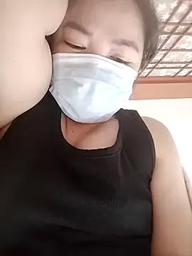 TinyLa from StripChat is Freechat