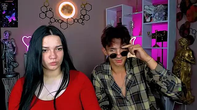 Try our girls live displays and explore the company of endless strippers, with beautiful physiques, vibrating toys and more.