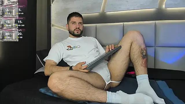 Photos of TomSloan_ from StripChat is Freechat