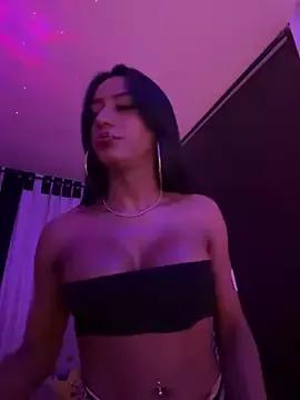 Try our girls live displays and explore the company of endless strippers, with beautiful physiques, vibrating toys and more.