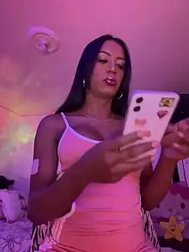Try our girls live displays and explore the company of endless strippers, with beautiful physiques, vibrating toys and more.