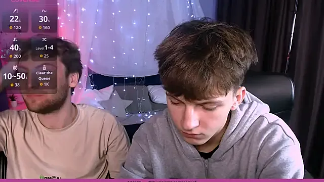 travis_wolf_ — show ass