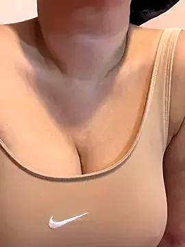 Try our girls live displays and explore the company of endless strippers, with beautiful physiques, vibrating toys and more.