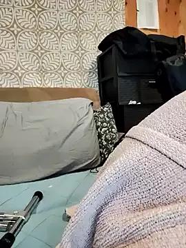 Try our girls live displays and explore the company of endless strippers, with beautiful physiques, vibrating toys and more.