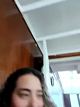 Tu_Traviesa from StripChat is Freechat