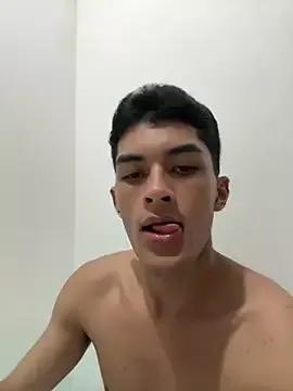 Tylerffoxx from StripChat is Freechat