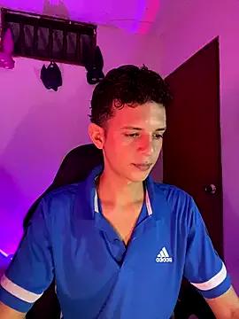 tylernova from StripChat is Freechat