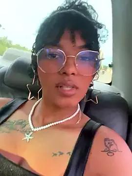 Tyra_bank from StripChat is Freechat