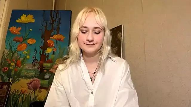 Try our girls live displays and explore the company of endless strippers, with beautiful physiques, vibrating toys and more.