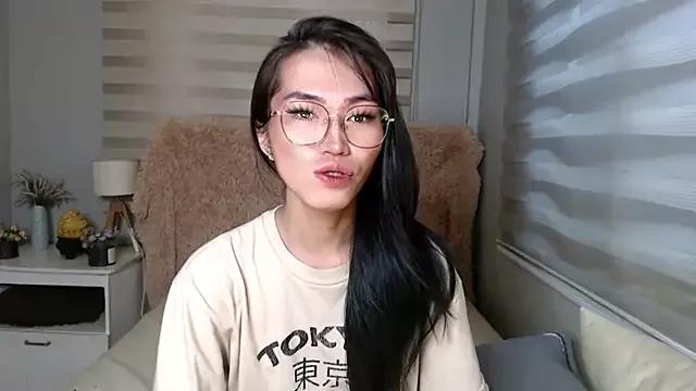Ur_sweetchanel from StripChat is Freechat