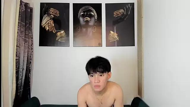 urasiantwinkbigcock from StripChat is Freechat