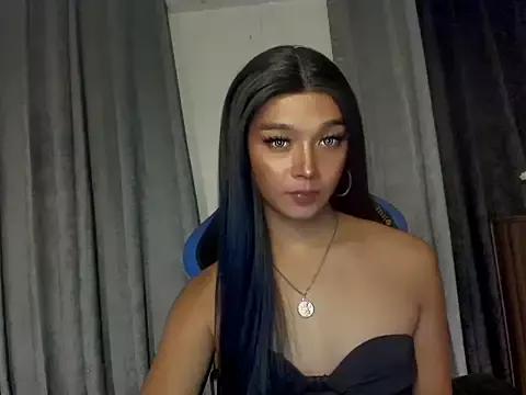 urtrinitylicious from StripChat