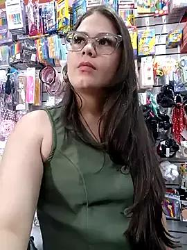 Photos of Vale_Saenzz from StripChat is Freechat