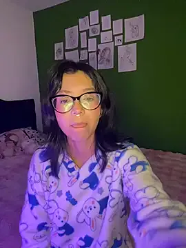 Avatar of Valen-Foxx