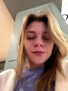 ValenciaShock — FINGERING PUSSY