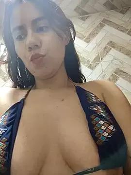 Try our girls live displays and explore the company of endless strippers, with beautiful physiques, vibrating toys and more.