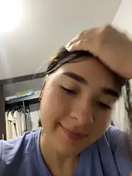 Valentina_ro — TWERK SHOW WITH MINI SHORTS