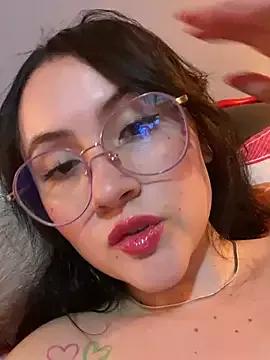 ValentinaOrtiz3 from StripChat is Freechat