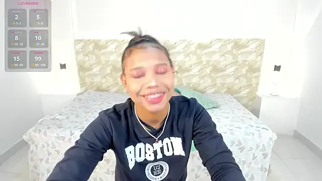 ValentinaRose4 — show aas and spank aas