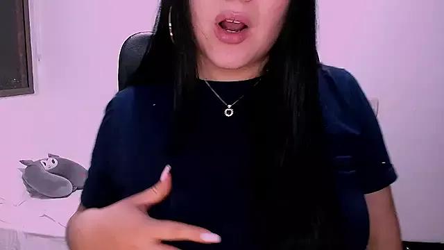 valeria_tamayo from StripChat is Freechat