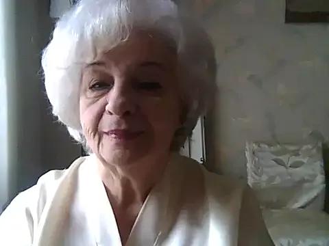 ValeriaKroww from StripChat is Freechat