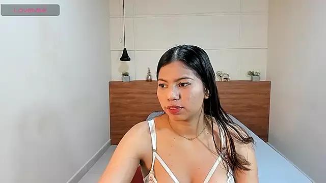 ValeriaNoir53 from StripChat is Freechat