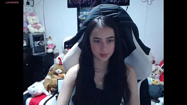 Try our girls live displays and explore the company of endless strippers, with beautiful physiques, vibrating toys and more.