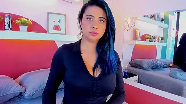 Try our girls live displays and explore the company of endless strippers, with beautiful physiques, vibrating toys and more.