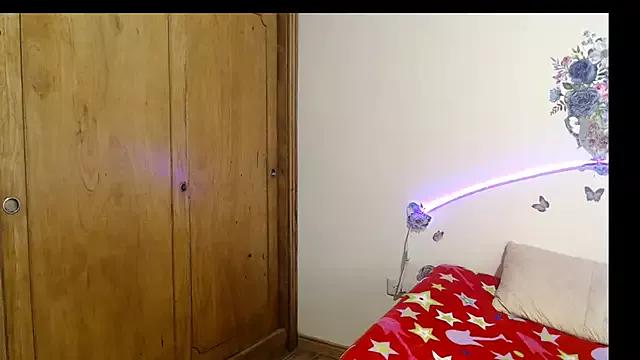 Valeryxs from StripChat is Freechat