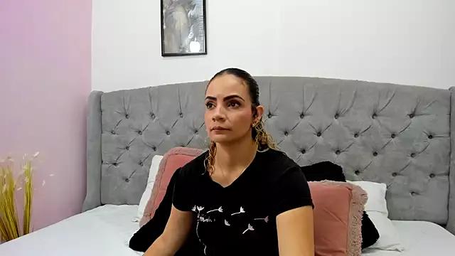 Valesskahall from StripChat is Freechat