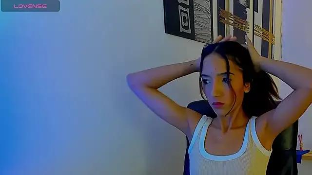 Try our girls live displays and explore the company of endless strippers, with beautiful physiques, vibrating toys and more.
