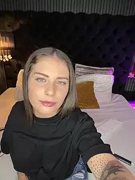 Try our girls live displays and explore the company of endless strippers, with beautiful physiques, vibrating toys and more.