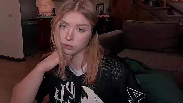 VanillaLivitski from StripChat is Freechat