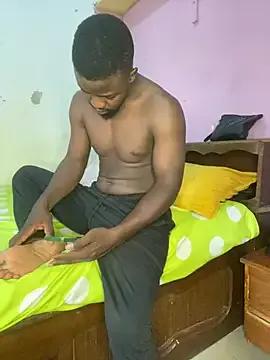 vannycov from StripChat is Freechat