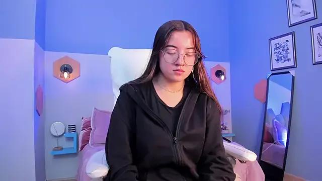 Vela_jade from StripChat is Freechat